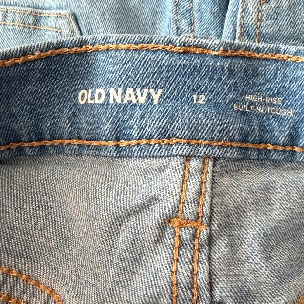 Old Navy brand old